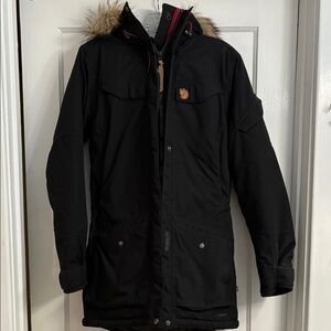 Fjallraven Nuuk parka with hood